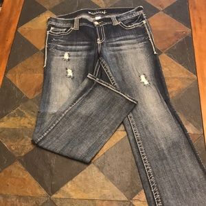 NWOT Maurices Distressed Jeans